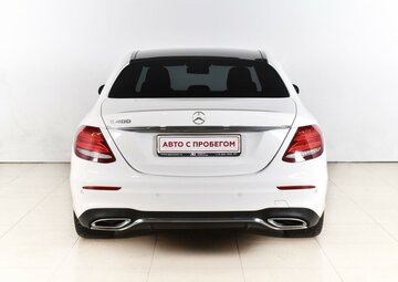 Mercedes benz E-Класс Вид 4