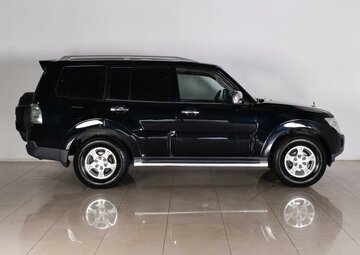 Mitsubishi Pajero Вид 5