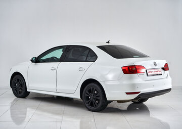 Volkswagen Jetta Вид 4