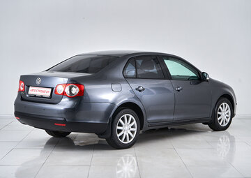 Volkswagen Jetta Вид 5