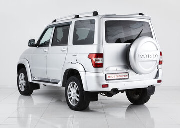 UAZ Patriot Вид 4