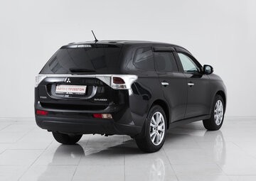 Mitsubishi Outlander Вид 5