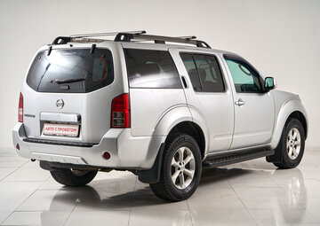 Nissan Pathfinder Вид 4