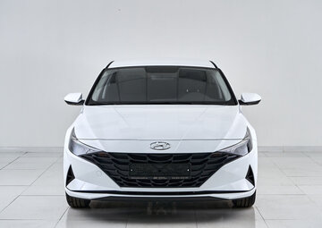 Hyundai Elantra Вид 2