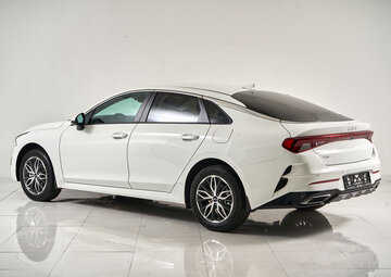 Kia K5 Вид 4