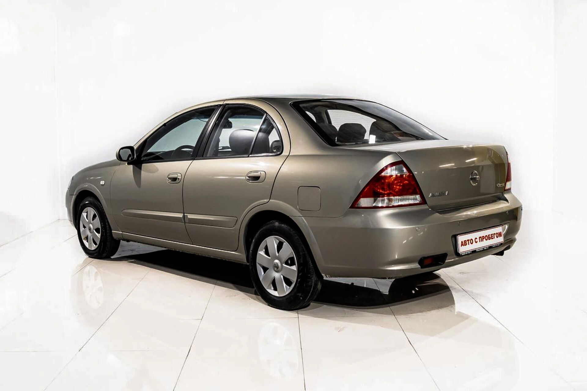 Nissan Almera