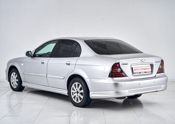 Chevrolet Evanda Вид 4