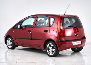 Mitsubishi Colt Вид 4