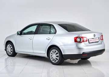Volkswagen Jetta Вид 4