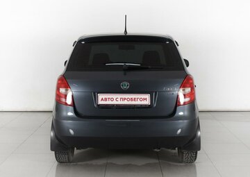 Skoda Fabia Вид 5