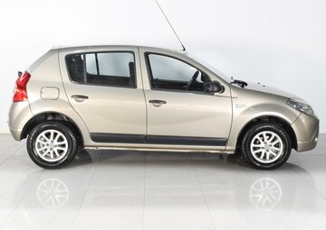 Renault Sandero Вид 4