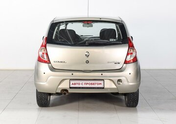 Renault Sandero Вид 5