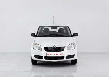 Skoda Fabia Вид 2