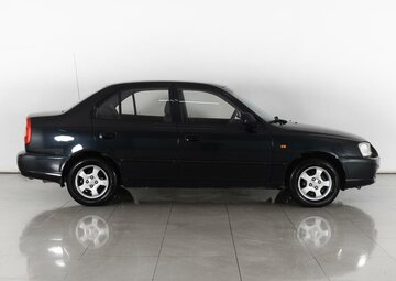 Hyundai Accent Вид 4