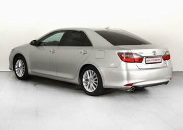 Toyota Camry Вид 3