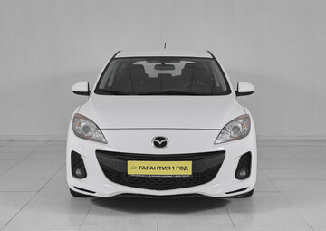 Mazda 3 Вид 2