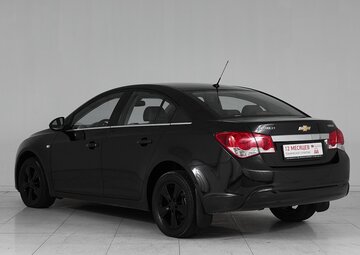 Chevrolet Cruze Вид 4
