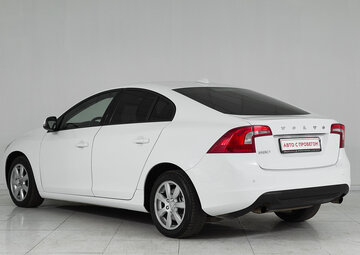Volvo S60 Вид 4
