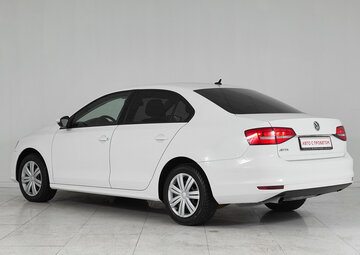 Volkswagen Jetta Вид 4