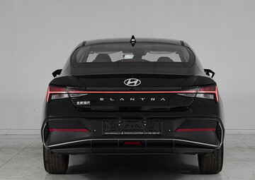 Hyundai Elantra Вид 5