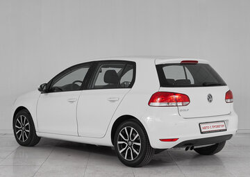 Volkswagen Golf Вид 4