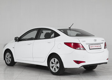 Hyundai Solaris Вид 4