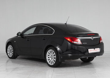 Opel Insignia Вид 4