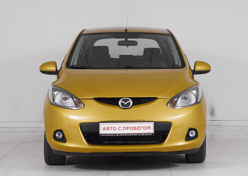 Mazda 2 Вид 2