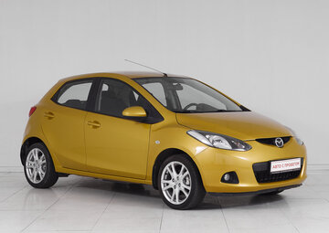 Mazda 2 Вид 3