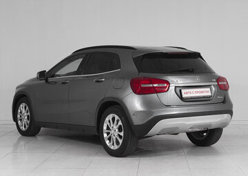Mercedes benz GLA Вид 4