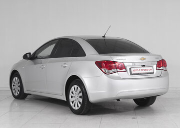 Chevrolet Cruze Вид 4