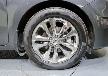 Kia Carnival Вид 4