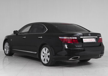Lexus LS Вид 4