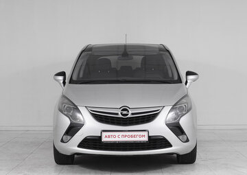 Opel Zafira Вид 2