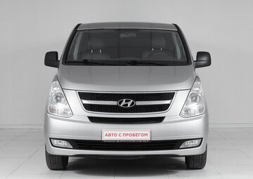 Hyundai Grand Starex Вид 2