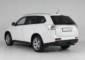Mitsubishi Outlander Вид 4