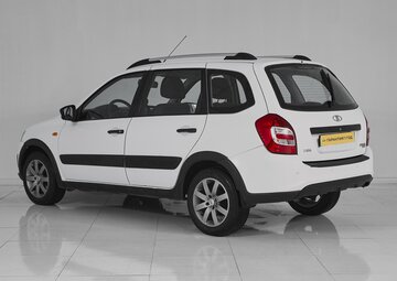 Lada Kalina Вид 4