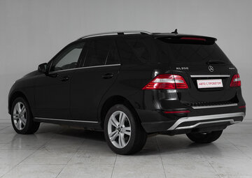 Mercedes benz M-Класс Вид 4