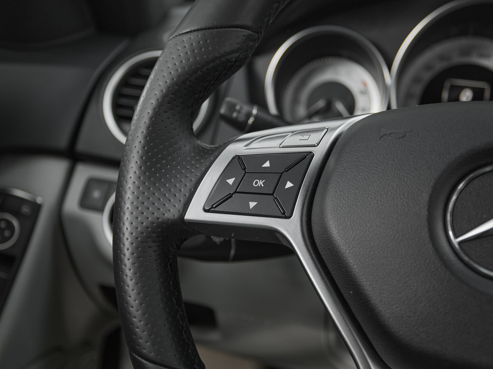 Mercedes benz C-Класс