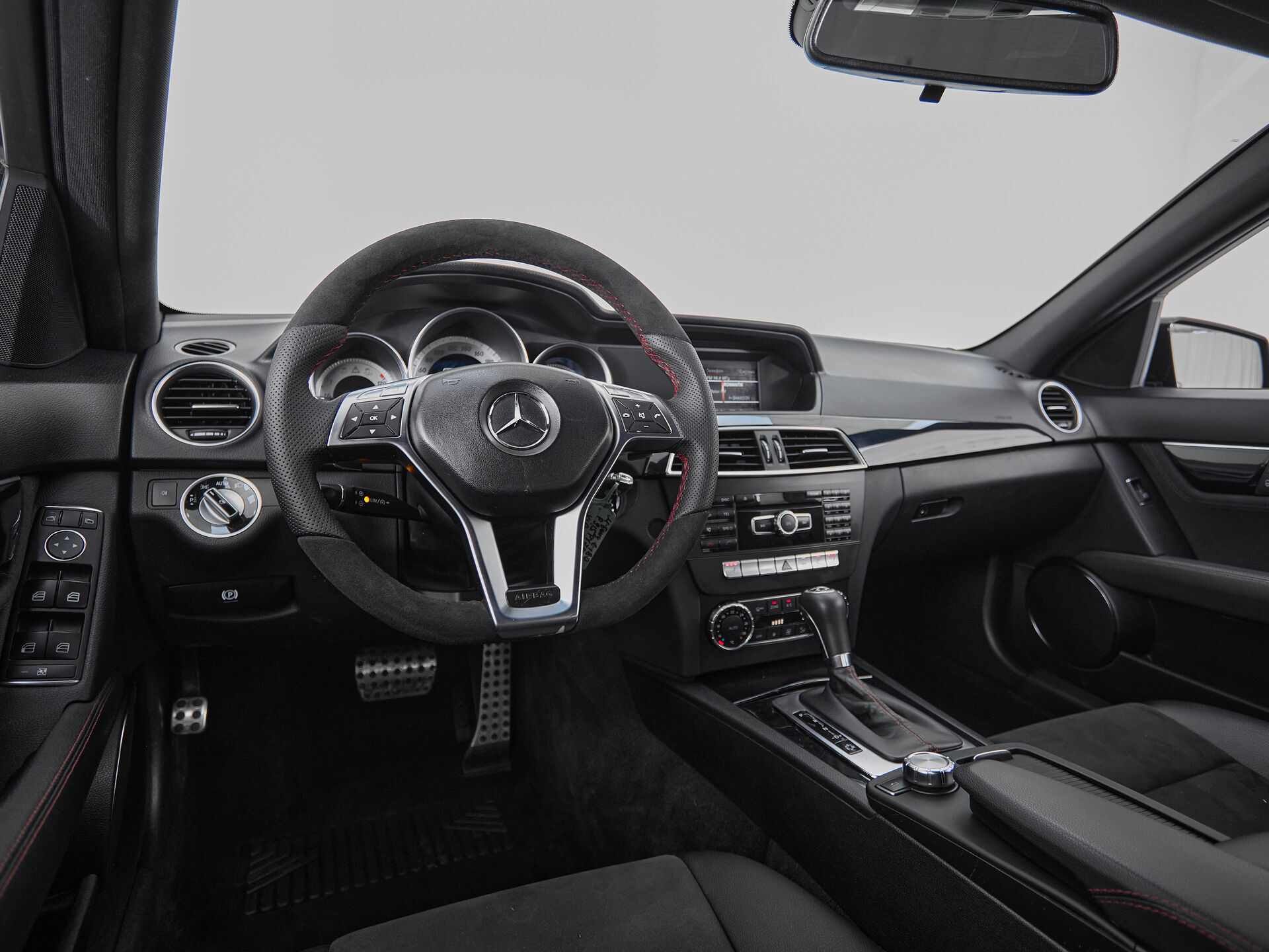 Mercedes benz C-Класс