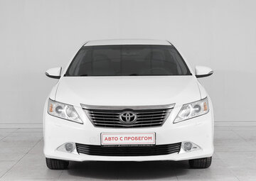 Toyota Camry Вид 2