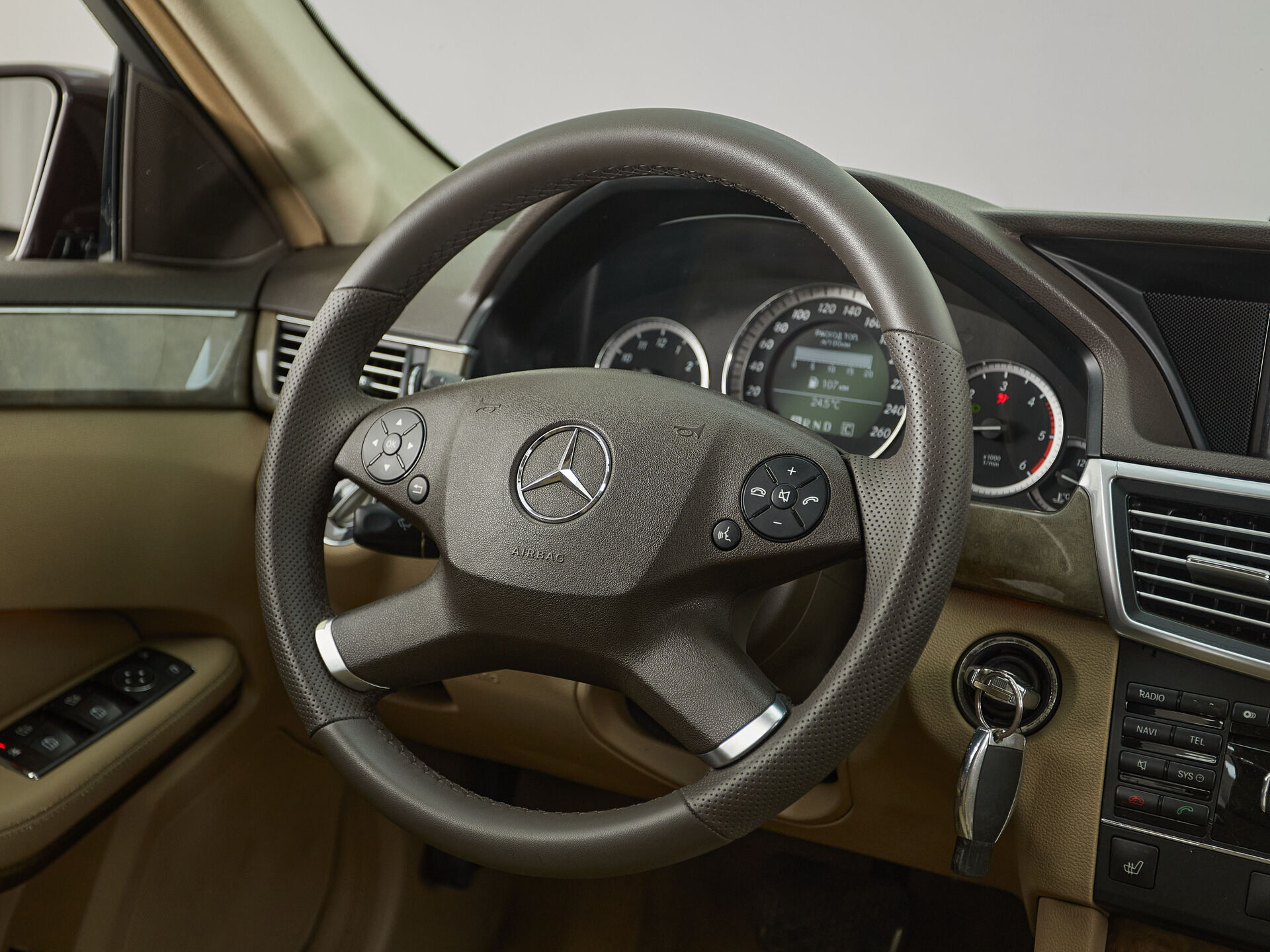 Mercedes benz E-Класс