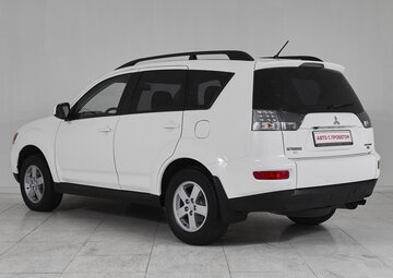 Mitsubishi Outlander Вид 4