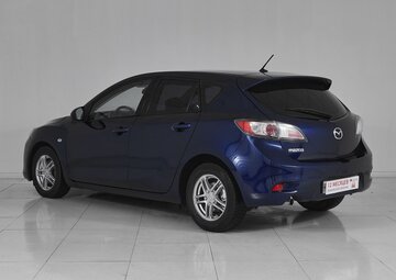 Mazda 3 Вид 4