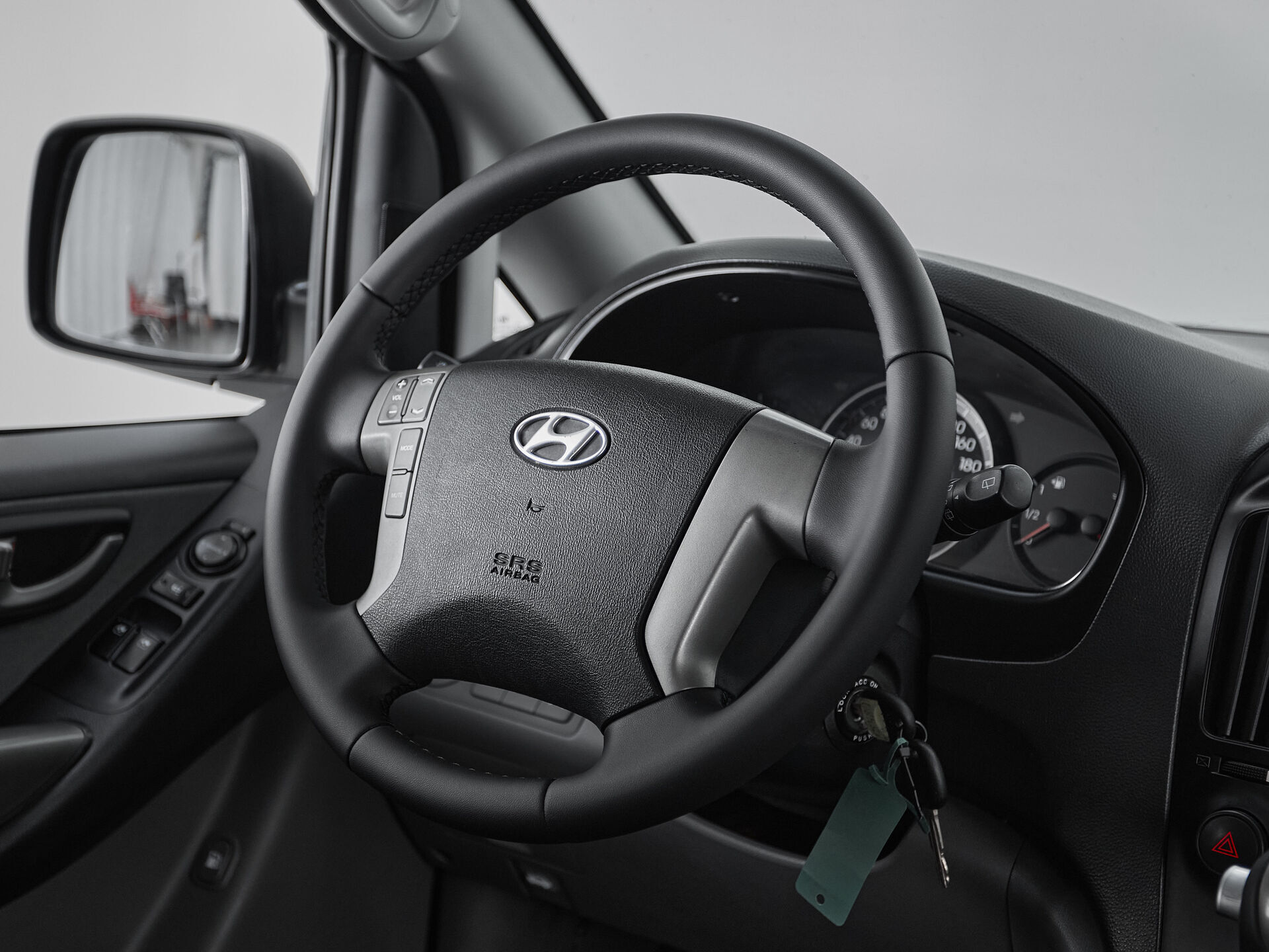 Hyundai H-1