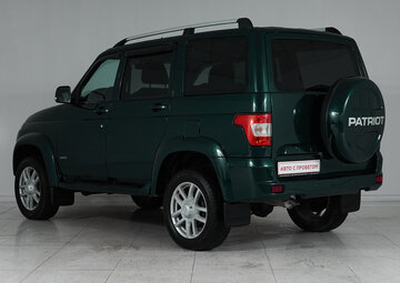 UAZ Patriot Вид 3