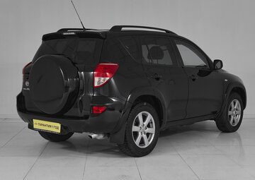 Toyota RAV4 Вид 4