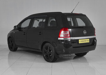 Opel Zafira Вид 4