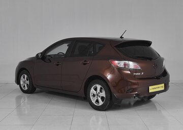 Mazda 3 Вид 4