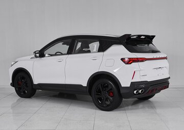 Geely Coolray Вид 4